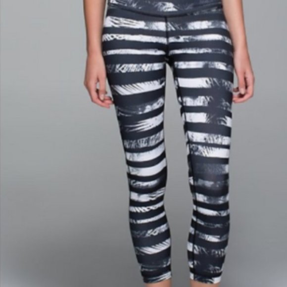 Lululemon High Times Leggings -- Shady Palms Sz 6 - Picture 1 of 6